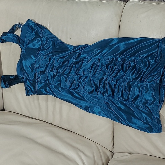 REPOSTED Love tease ruched satin mini dress with strap embellishment suze 5 - Picture 5 of 9